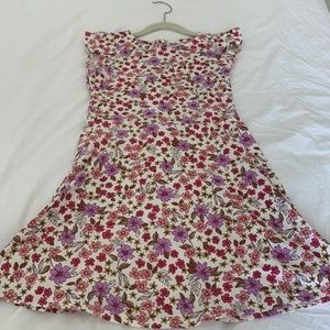 Girl’s flower dress